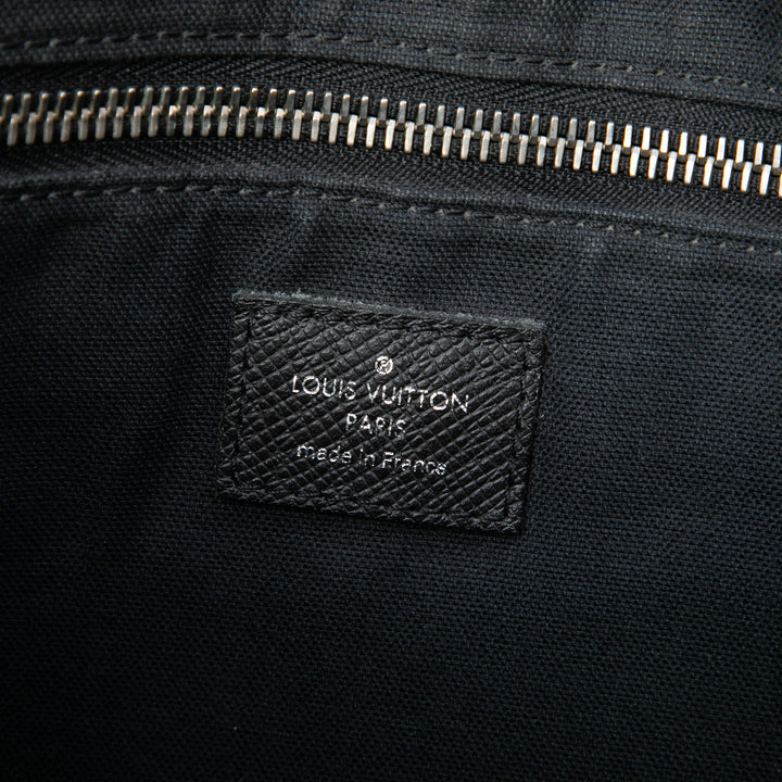 Louis Vuitton Taiga Roman MM
