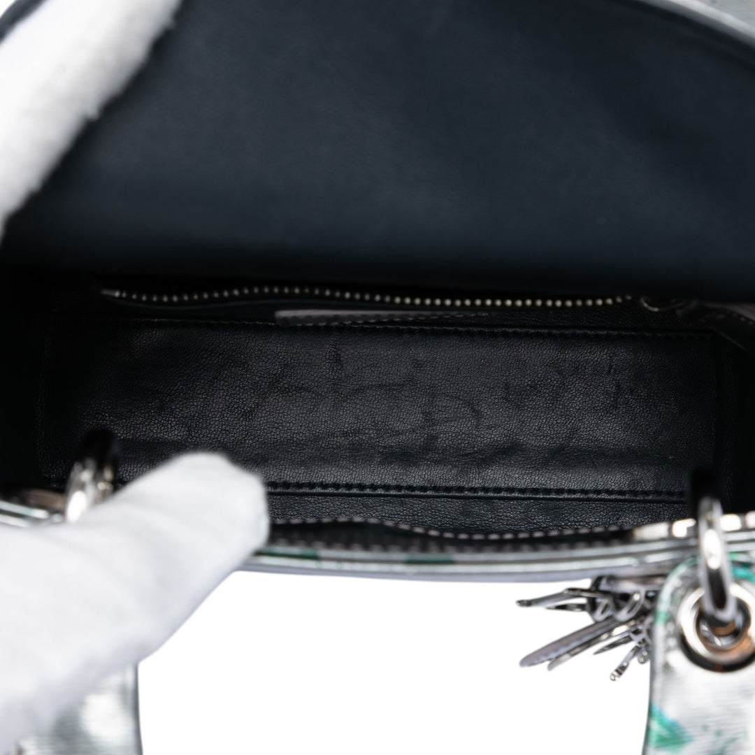 Dior Métallisé Imprimé Lady Dior Mini Cuir d'agneau Vert – vue 4 – GABY PARIS