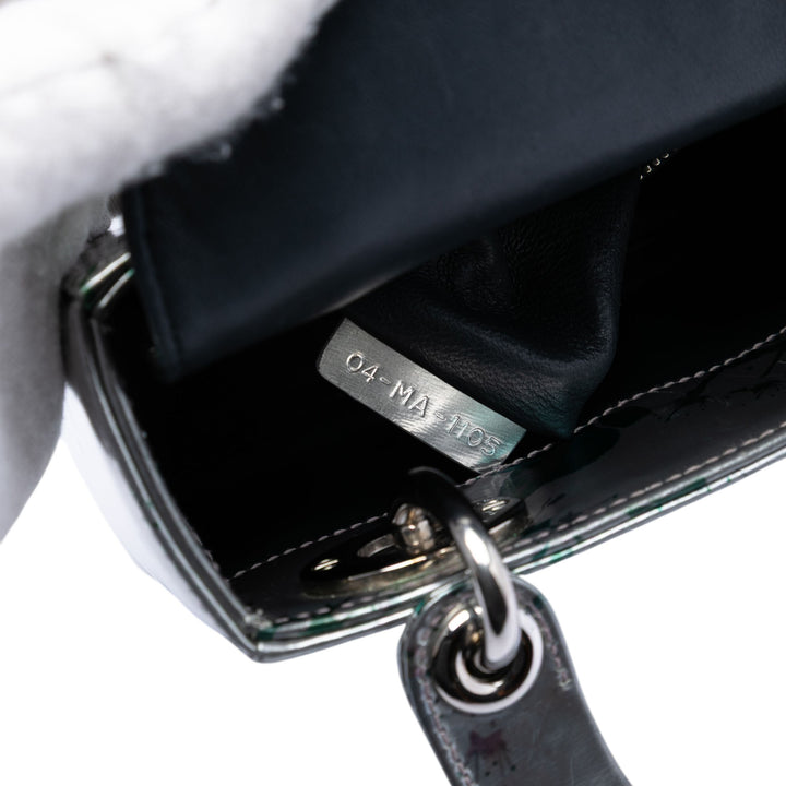 Dior Métallisé Imprimé Lady Dior Mini Cuir d'agneau Vert – vue 6 – GABY PARIS
