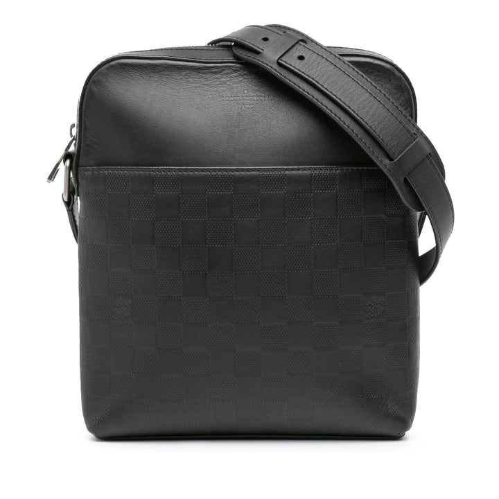 Louis Vuitton Damier Infini District Pochette