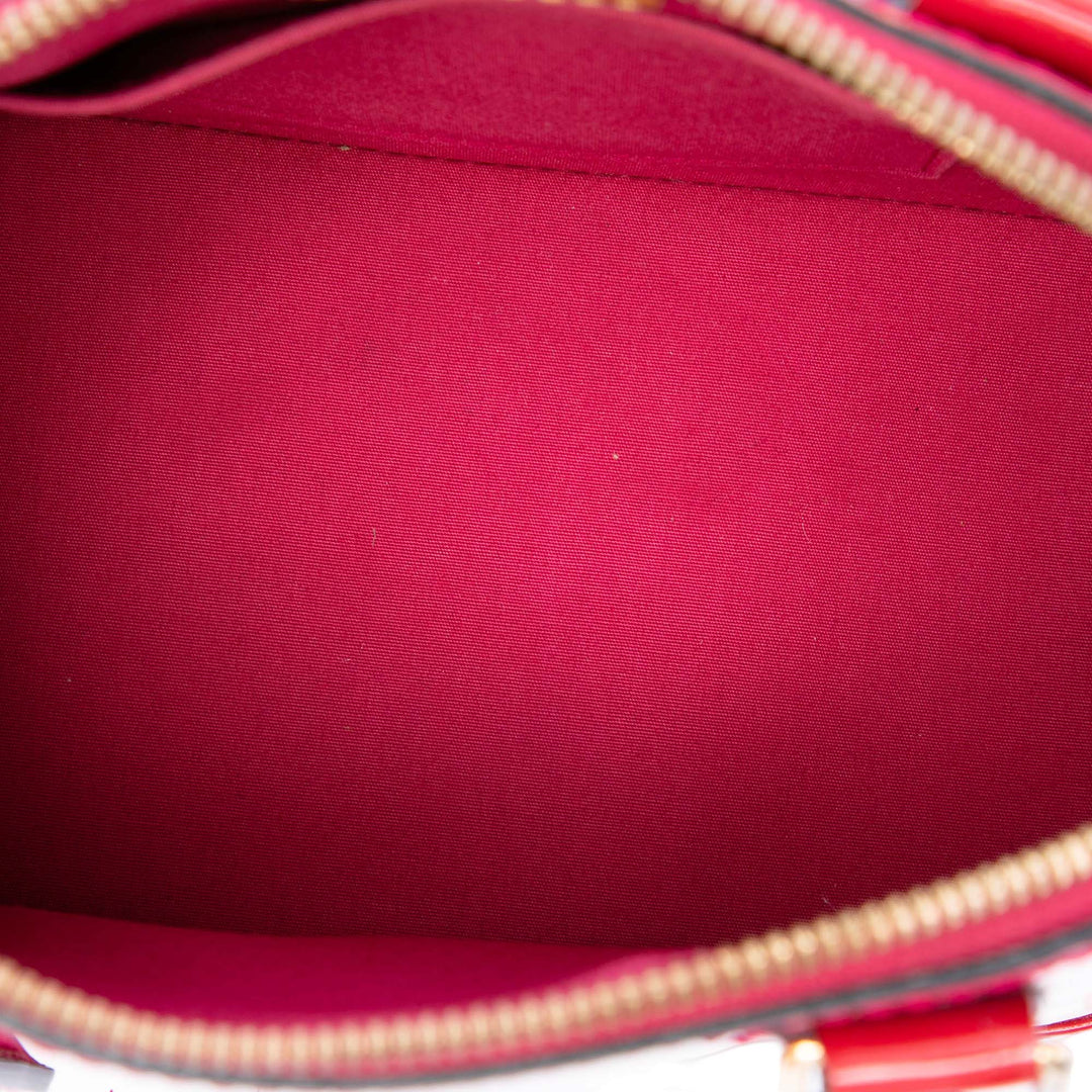 Louis Vuitton Alma BB Cuir verni Monogram Rouge – vue 4 – GABY PARIS
