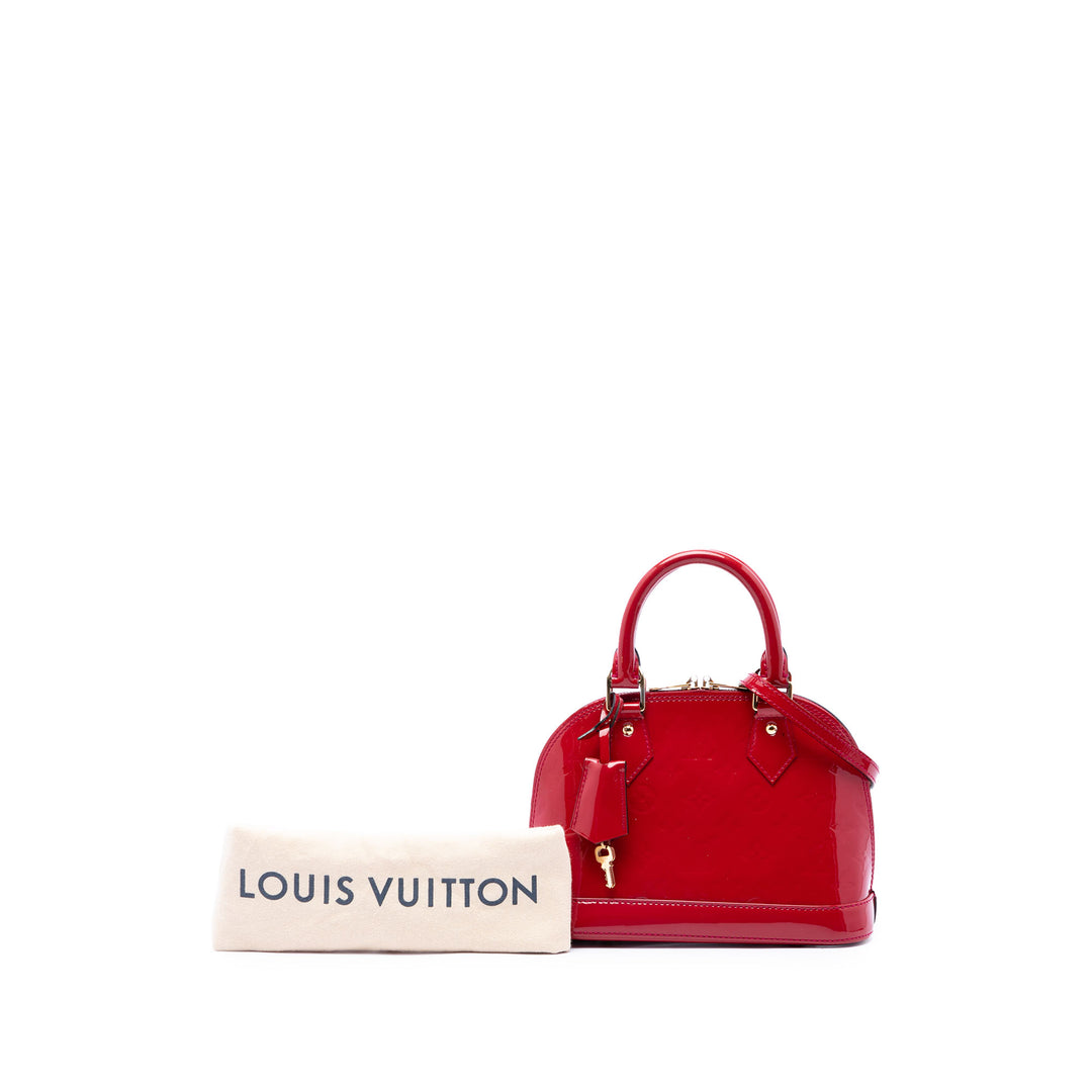 Louis Vuitton Alma BB Cuir verni Monogram Rouge – vue 7 – GABY PARIS