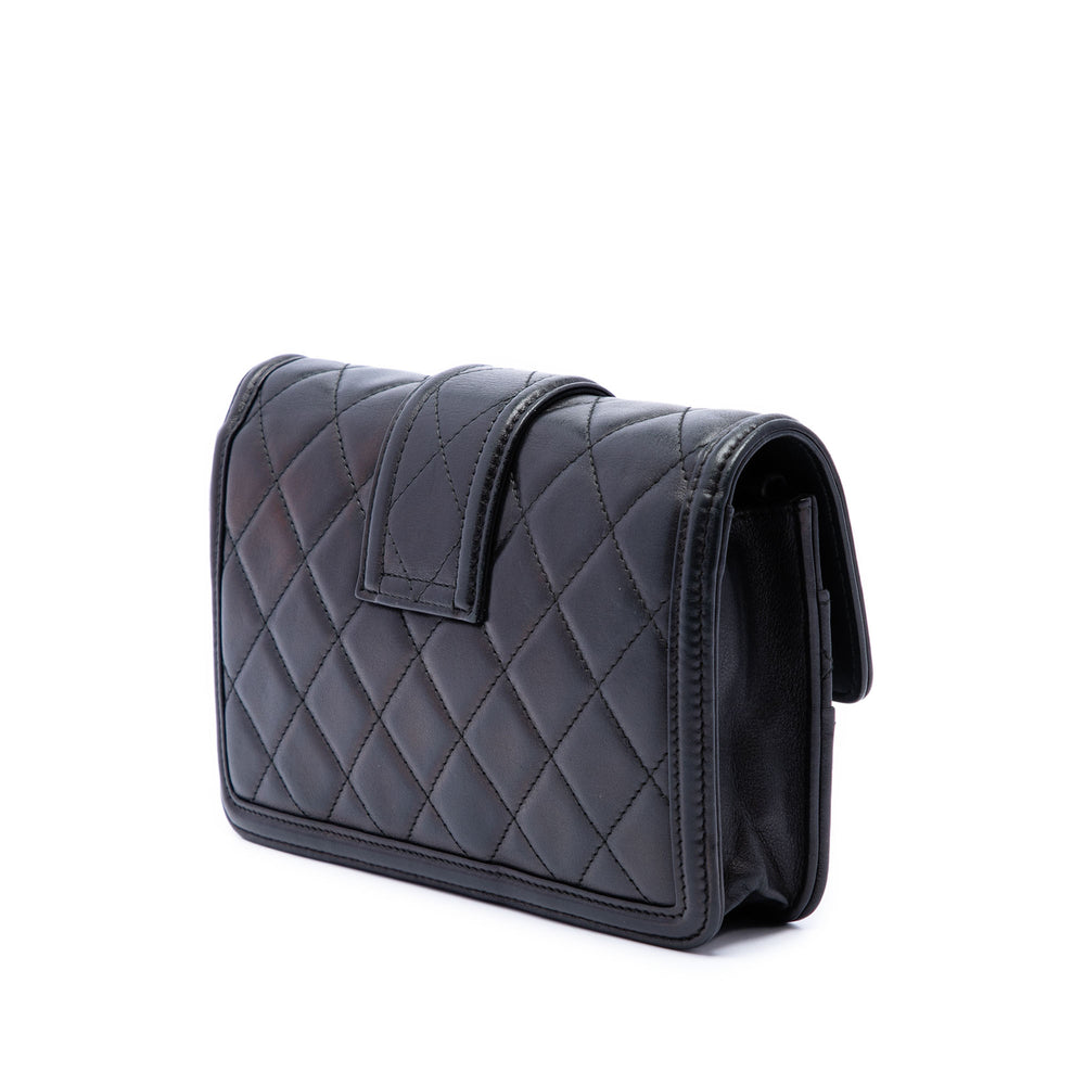 Chanel Matelassé Elegant CC à rabat Wallet on Chain Petit Cuir d'agneau Noir – vue 2 – GABY PARIS