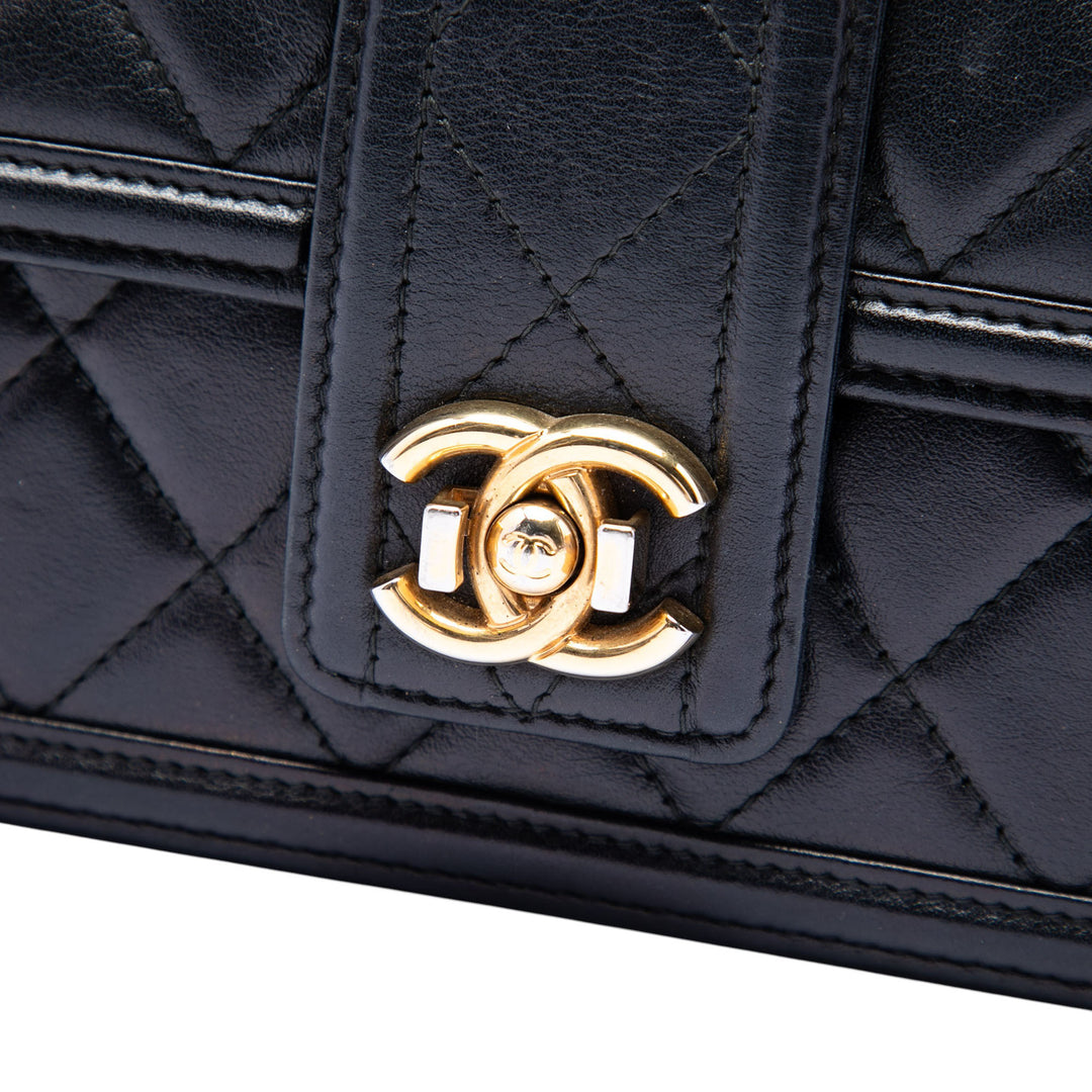 Chanel Matelassé Elegant CC à rabat Wallet on Chain Petit Cuir d'agneau Noir – vue 5 – GABY PARIS