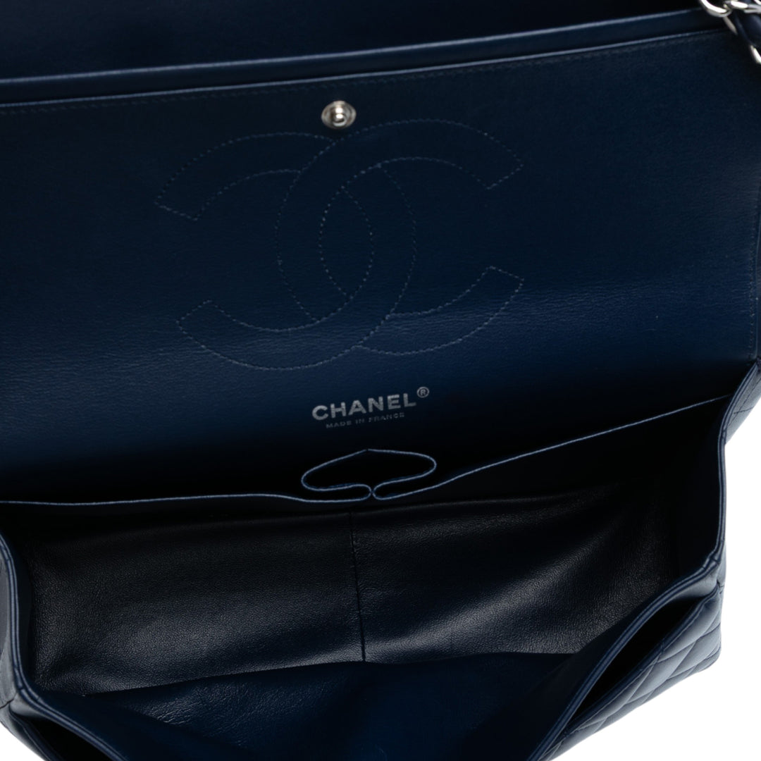Chanel Jumbo Classic Cuir d’agneau Double rabat Bleu – GABY PARIS Authentique