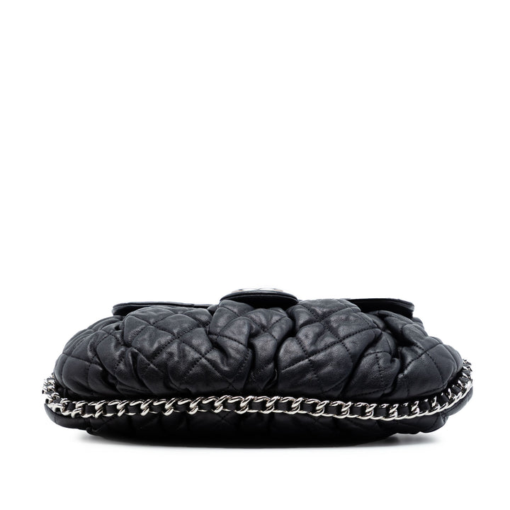 Chanel CC Matelassé Cuir d’agneau Sac rond à chaîne à rabat