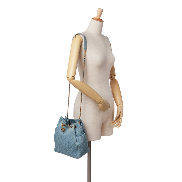 Quilted Denim Urban Spirit Bucket Bag Blue - Gaby Paris