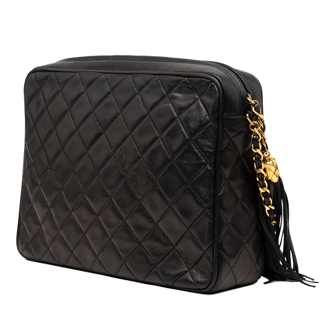 Chanel Medium CC Matelassé Cuir d’agneau Pompon Sac caméra