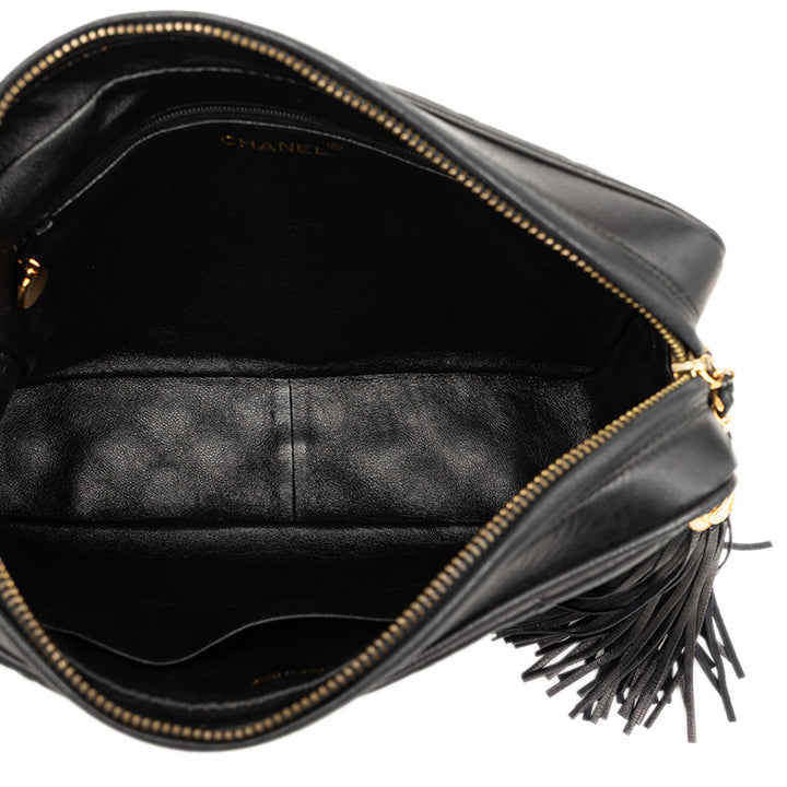 Chanel Medium CC Matelassé Cuir d’agneau Pompon Sac caméra