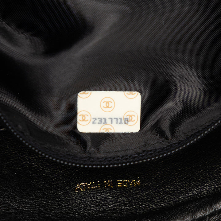 Chanel Medium CC Matelassé Cuir d’agneau Pompon Sac caméra