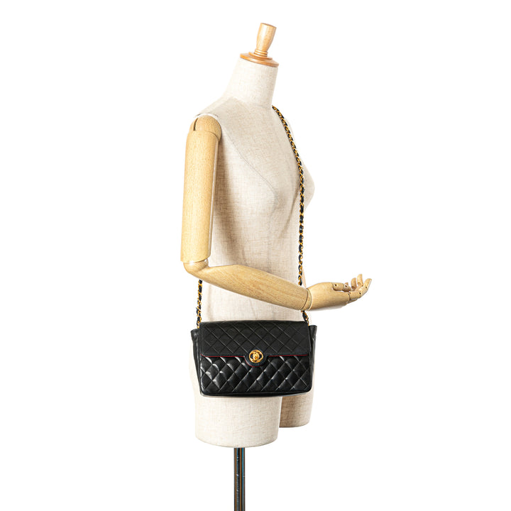 Small Quilted Lambskin Single Flap Black - Gaby Paris