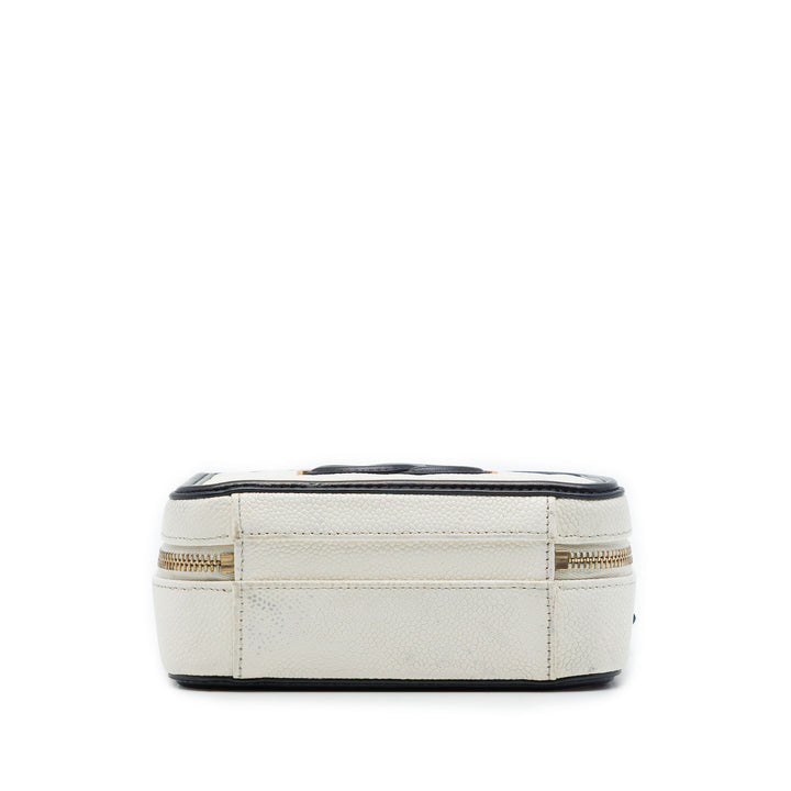 Chanel CC Filigree Vanity Petit Cuir caviar Noir – vue 3 – GABY PARIS
