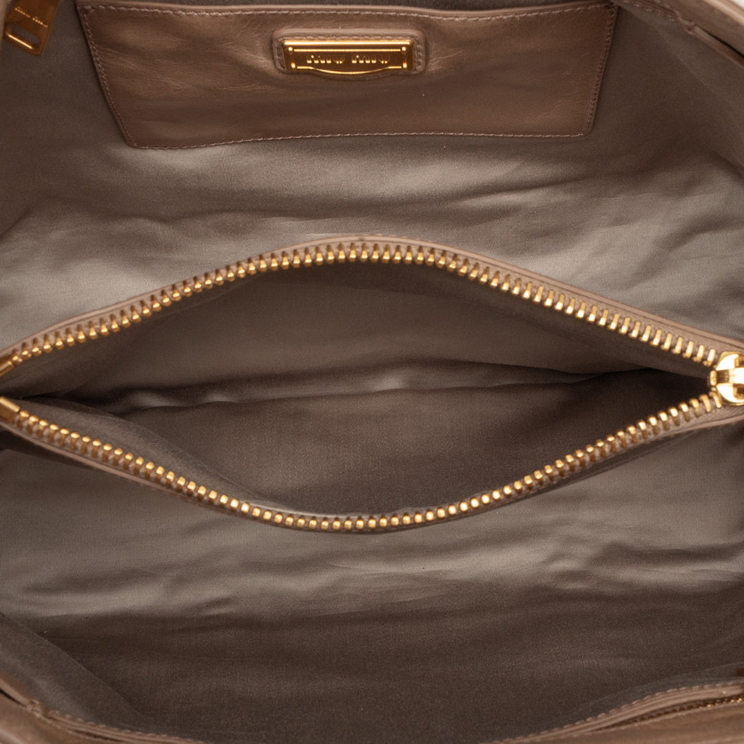 Miu Miu Sac à main Vitello Shine Beige – vue 4 – GABY PARIS