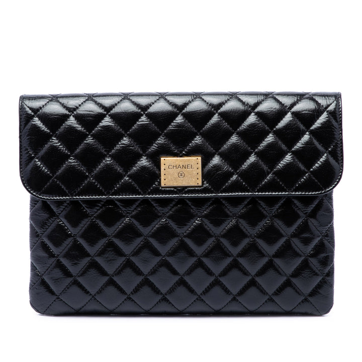 Chanel CC Matelassé Cuir verni à rabat Pochette