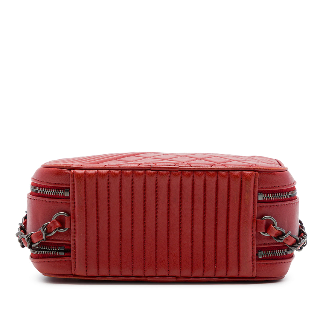 Chanel Matelassé Coco Boy Sac caméra Petit Cuir d'agneau Rouge – vue 3 – GABY PARIS