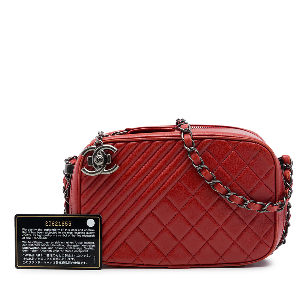 Chanel Matelassé Coco Boy Sac caméra Petit Cuir d'agneau Rouge – vue 7 – GABY PARIS