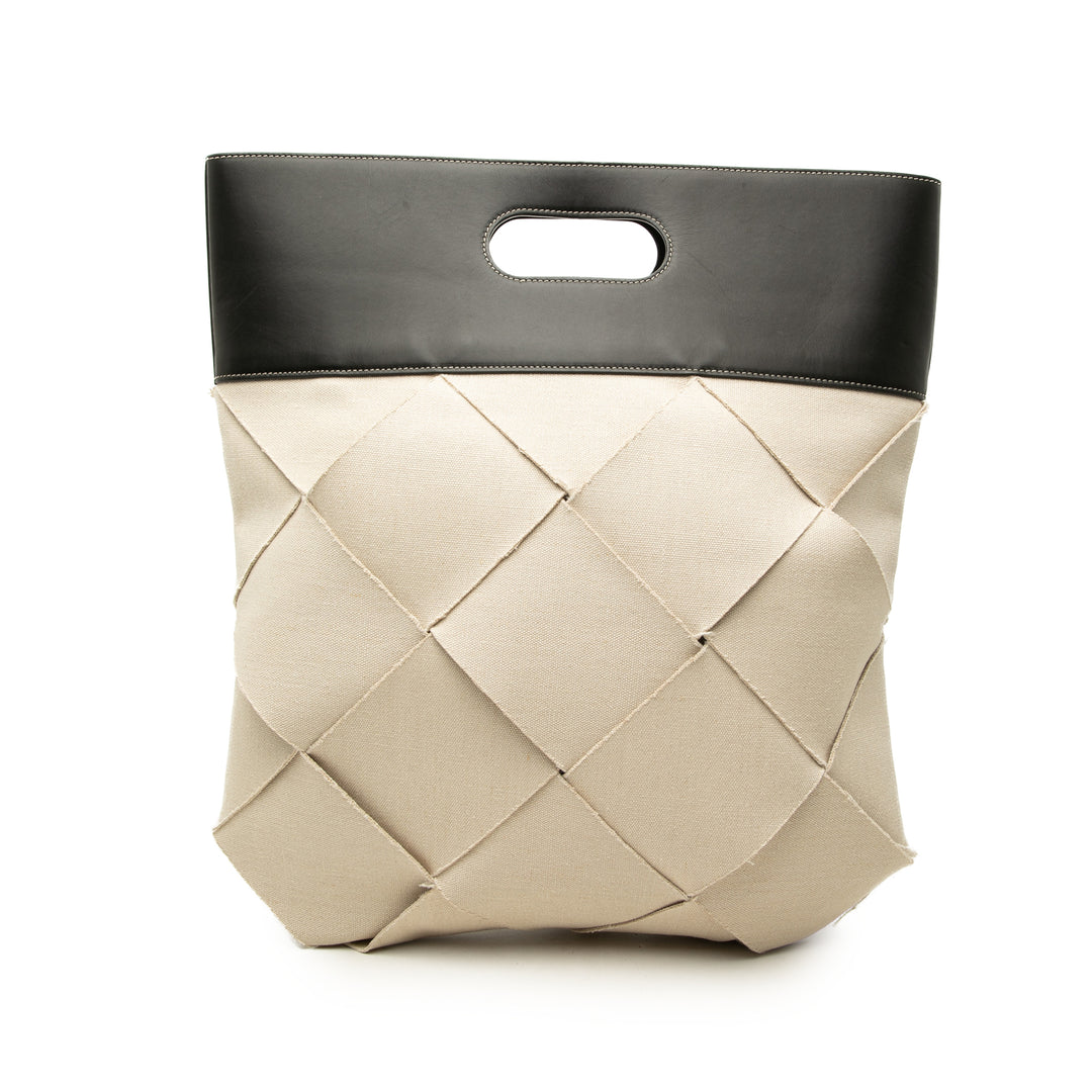 Bottega Veneta Intrecciato Slip Cabas Moyen Beige – vue principale – GABY PARIS