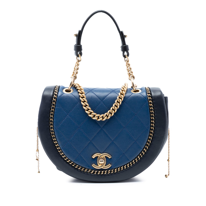 Chanel Small Matelassé Cuir d’agneau Chain Detail Saddle Sac
