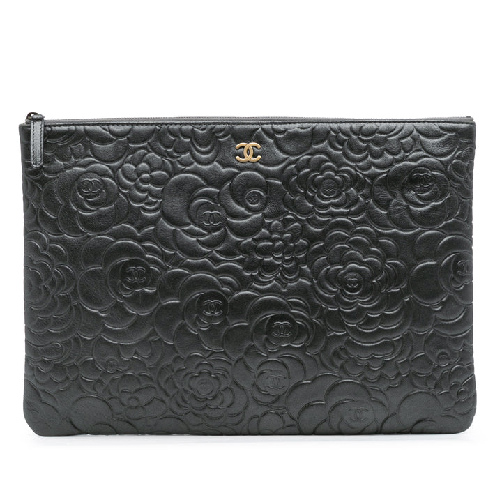 Chanel Large CC Embossed Cuir d’agneau Camellia O Étui Pochette Noir – GABY PARIS Authentique