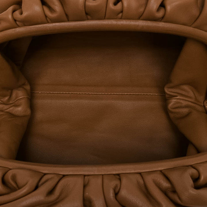 Bottega Veneta The Pochette Cuir d'agneau Marron – vue 4 – GABY PARIS