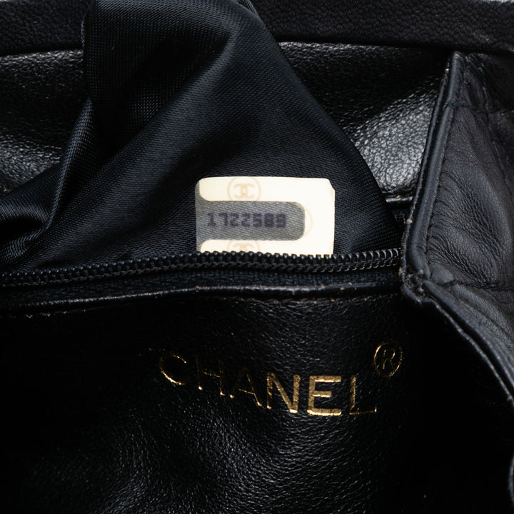 Chanel Quilted Cuir d’agneau Frame Bijoux Chain Kiss Lock Belt Bag Noir