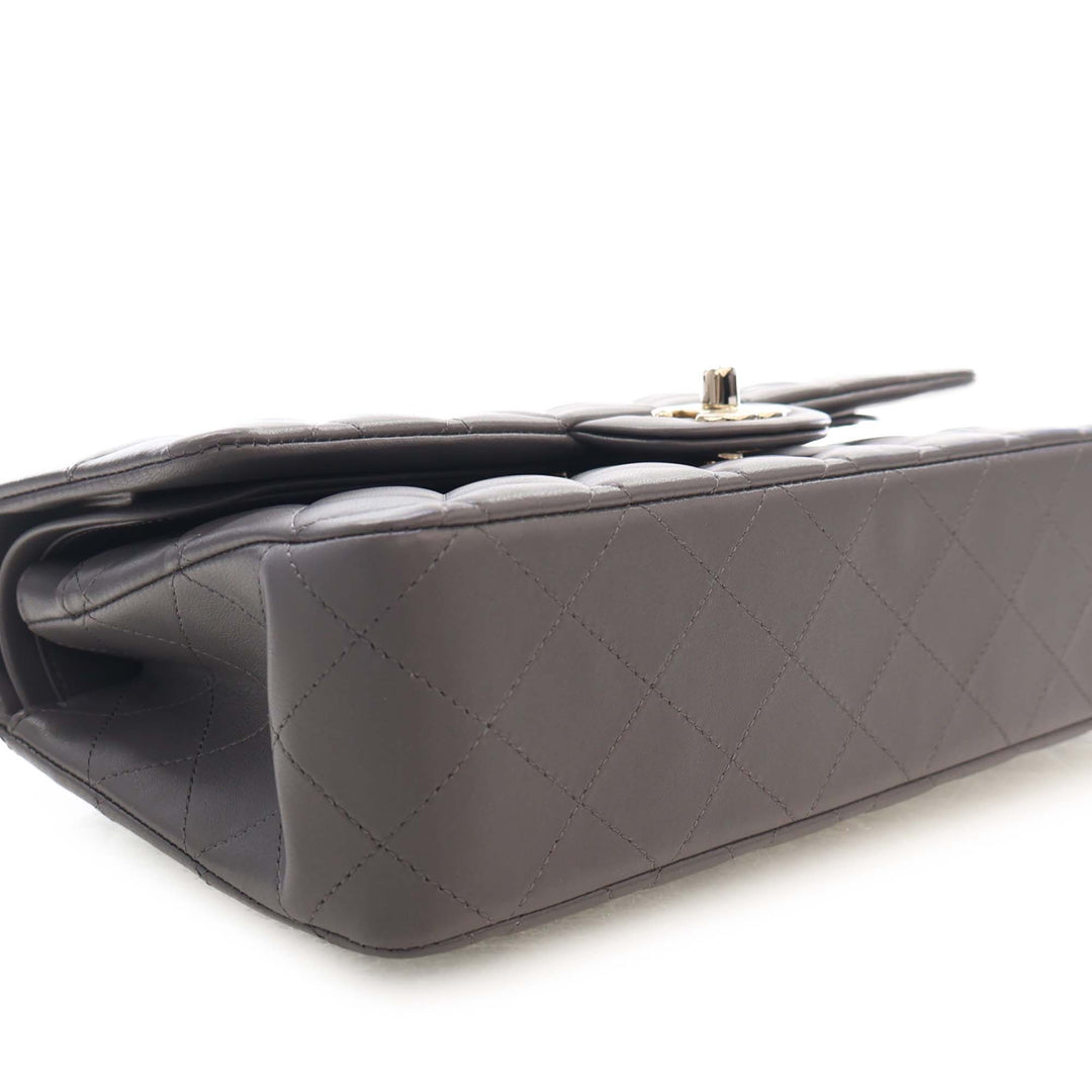 Chanel Classic Double rabat Moyen Cuir d'agneau