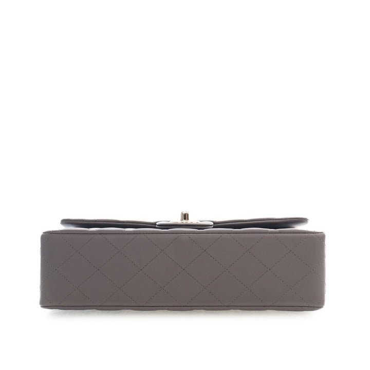 Chanel Classic Double rabat Moyen Cuir d'agneau