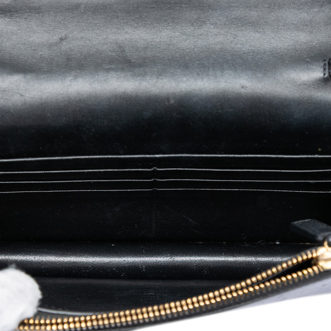 Saint Laurent Smooth Cuir de veau Monogram Kate Pompon Chain Portefeuille
