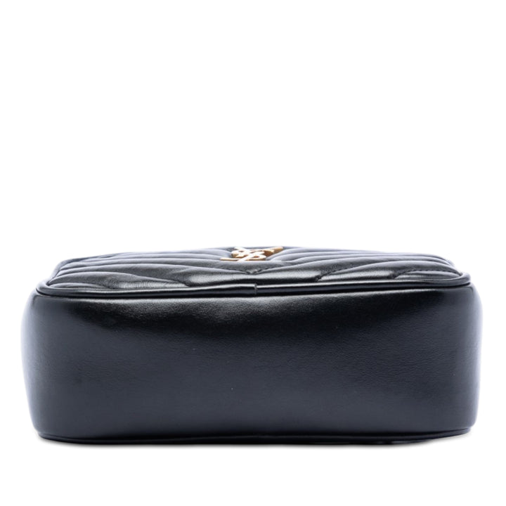 Saint Laurent Mini Matelasse Cuir de veau Monogram Lou Pompon Sac caméra