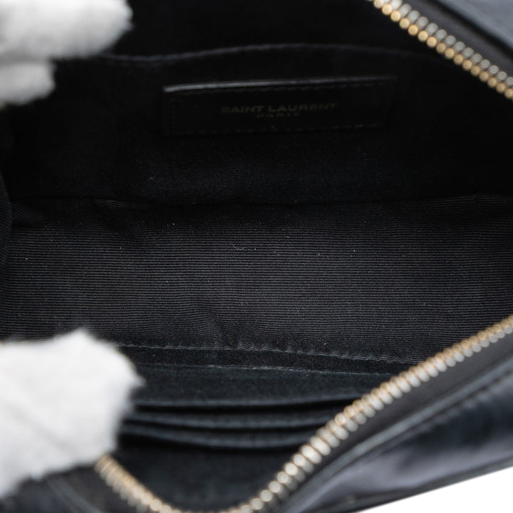 Saint Laurent Mini Matelasse Cuir de veau Monogram Lou Pompon Sac caméra