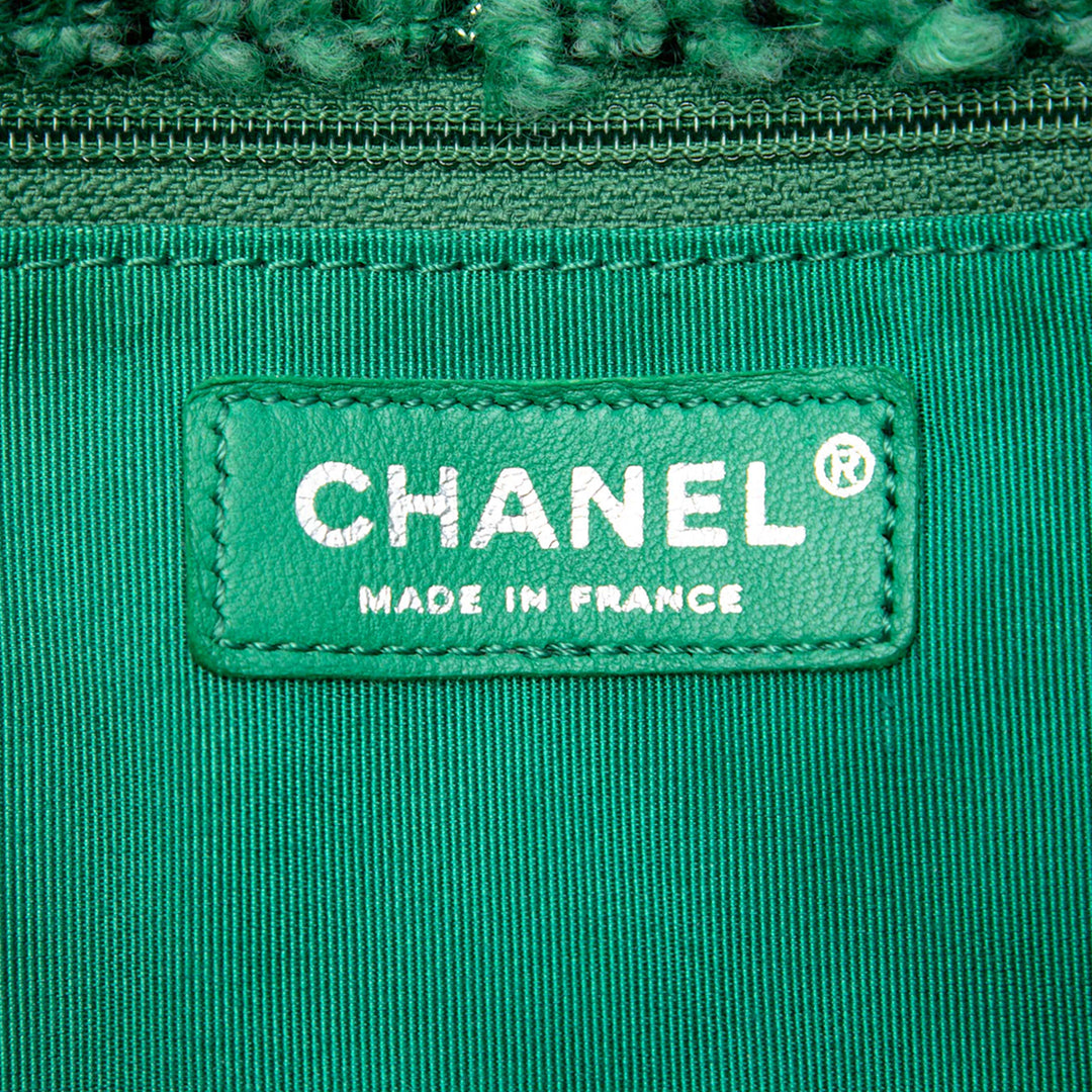 Chanel Matelassé Reissue 2.55 Easy Messenger à rabat Jumbo Tweed Vert – vue 5 – GABY PARIS