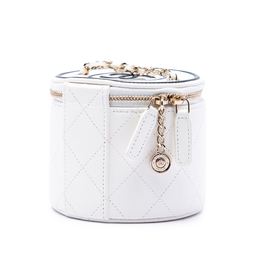 Chanel Matelassé Chaîne et Charm Vanity Cuir d'agneau Blanc – vue 2 – GABY PARIS