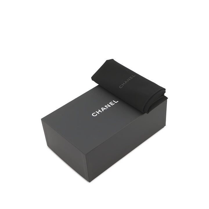 Chanel CC Matelassé Cordon Pochette Cuir d'agneau Vert – vue 6 – GABY PARIS