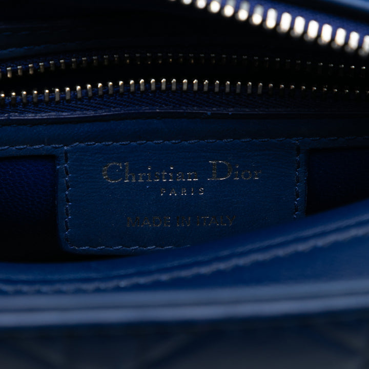 Dior Medium Ultra Matte Cuir de veau Cannage embossé Lady Dior