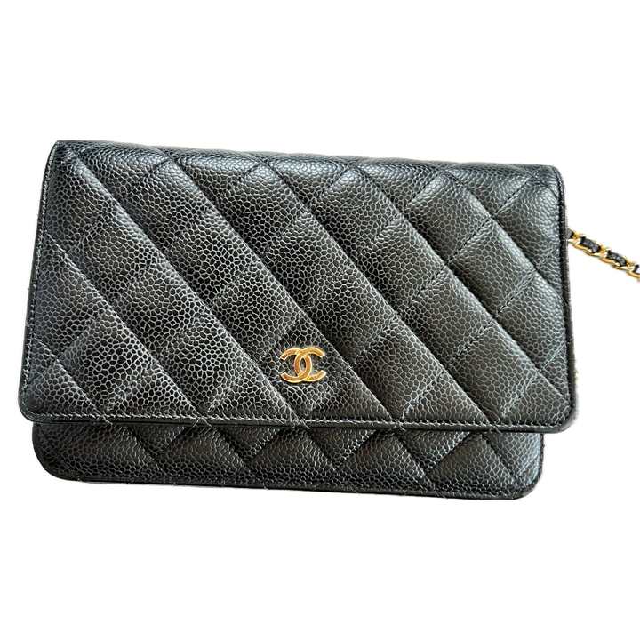 Cartera Chanel con cadena caviar negro