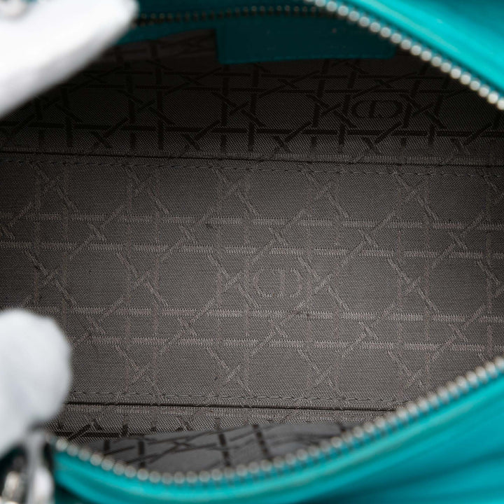 Dior Medium Cuir d’agneau Cannage Lady Dior