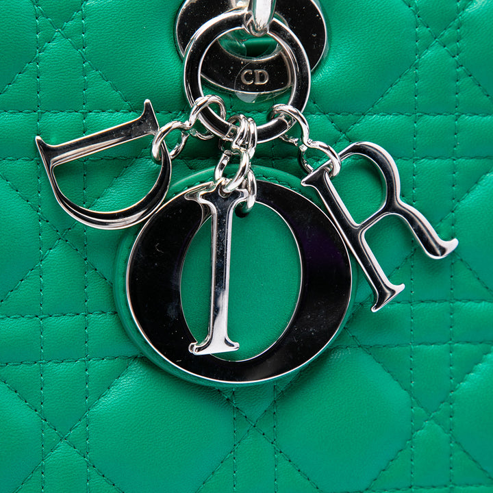 Dior Lady Dior Cannage Grand Cuir d'agneau Vert – vue 5 – GABY PARIS