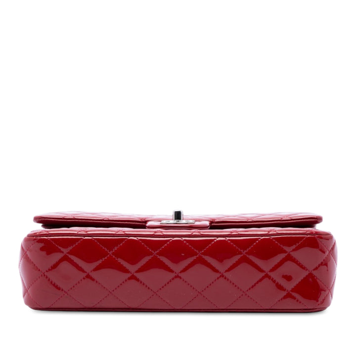 Chanel Sac porté épaule Classic Double rabat Moyen Rouge – vue 3 – GABY PARIS