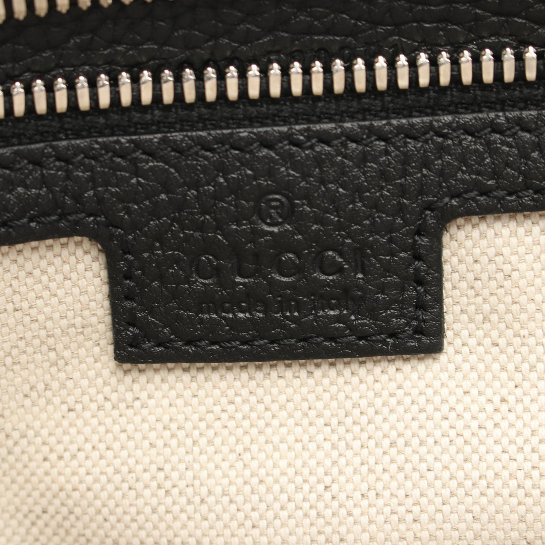 Gucci Medium Jumbo GG Embossed Messenger Bag Noir