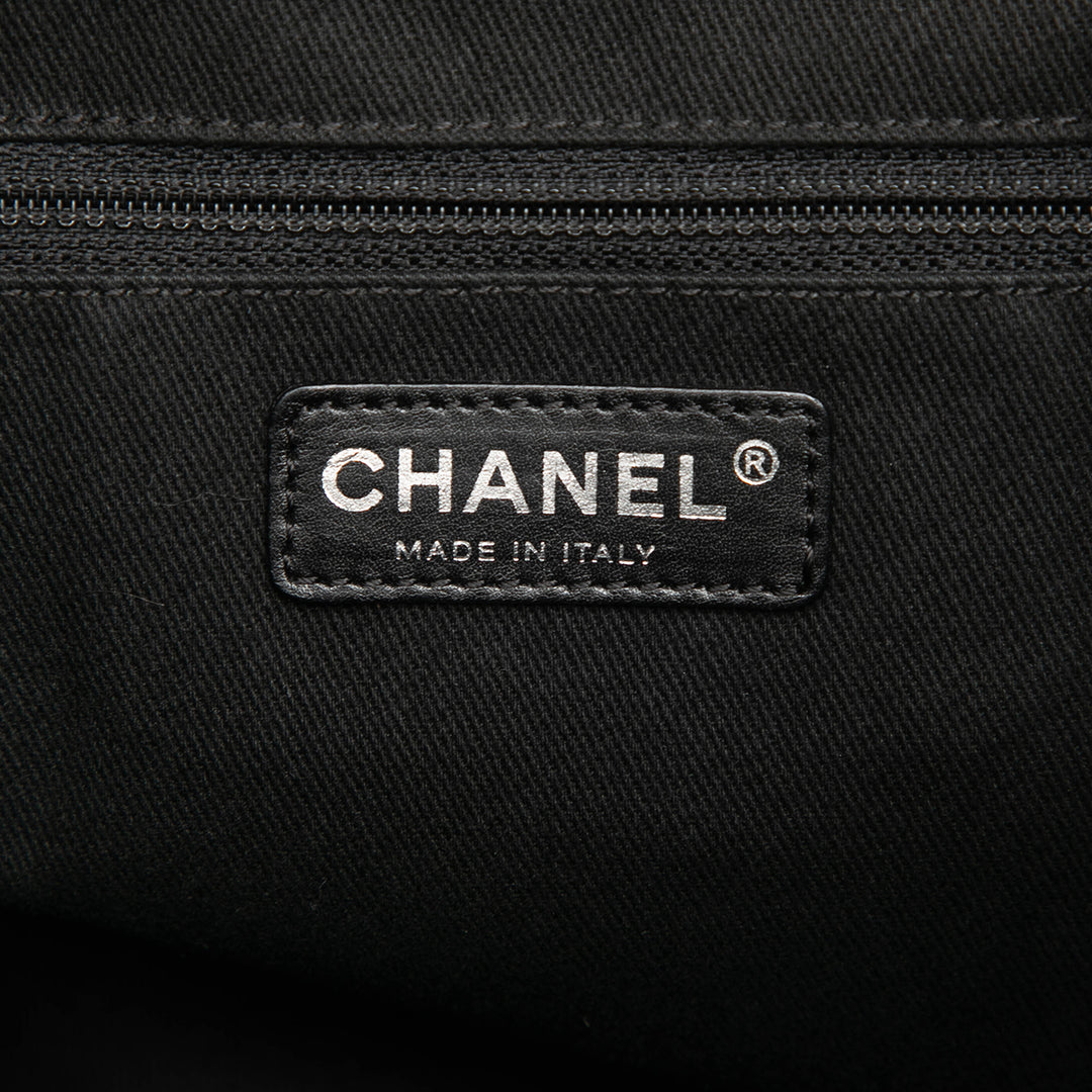 Chanel CC Matelassé Sloane Carré Cabas Cuir de veau Noir