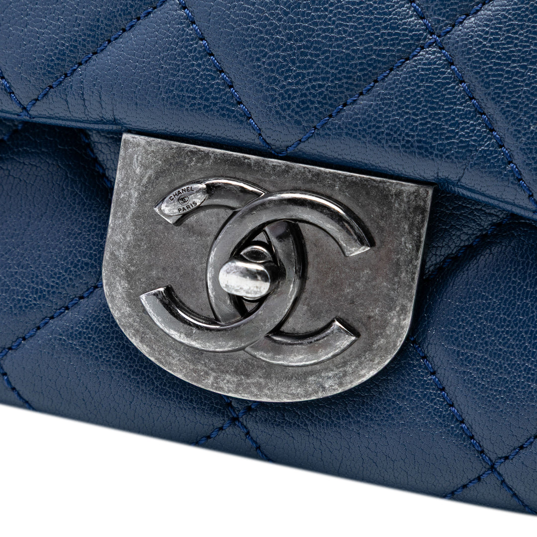 Chanel Large Matelassé Cuir de chèvre Double Carry Waist Chain à rabat