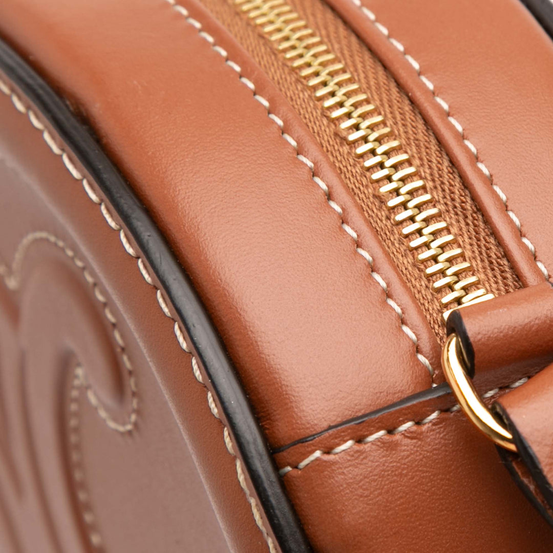 Celine Small Cuir de veau Cuir Triomphe Oval Sac porté croisé