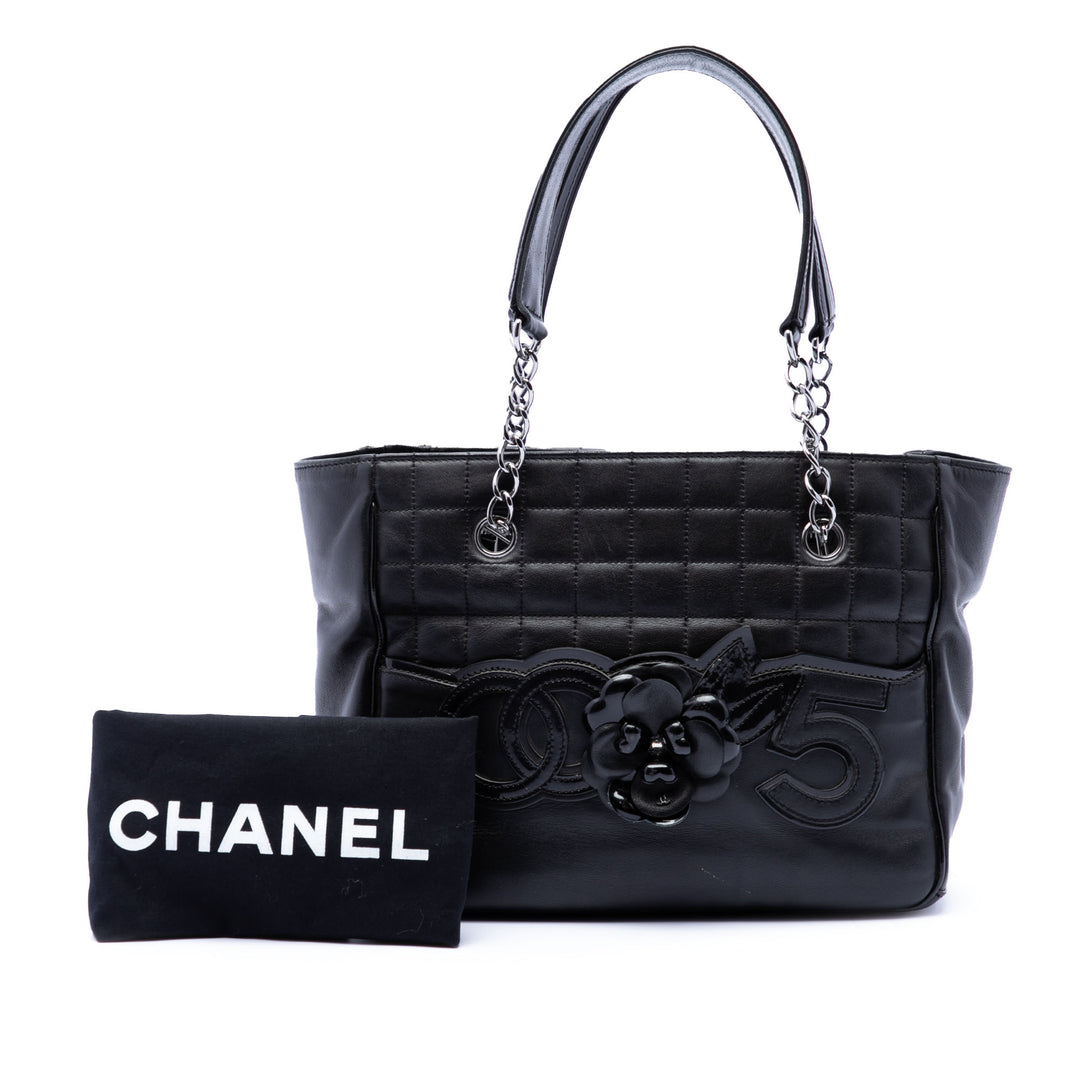 Chanel CC Choco Bar Cuir d’agneau Camellia No 5 Cabas