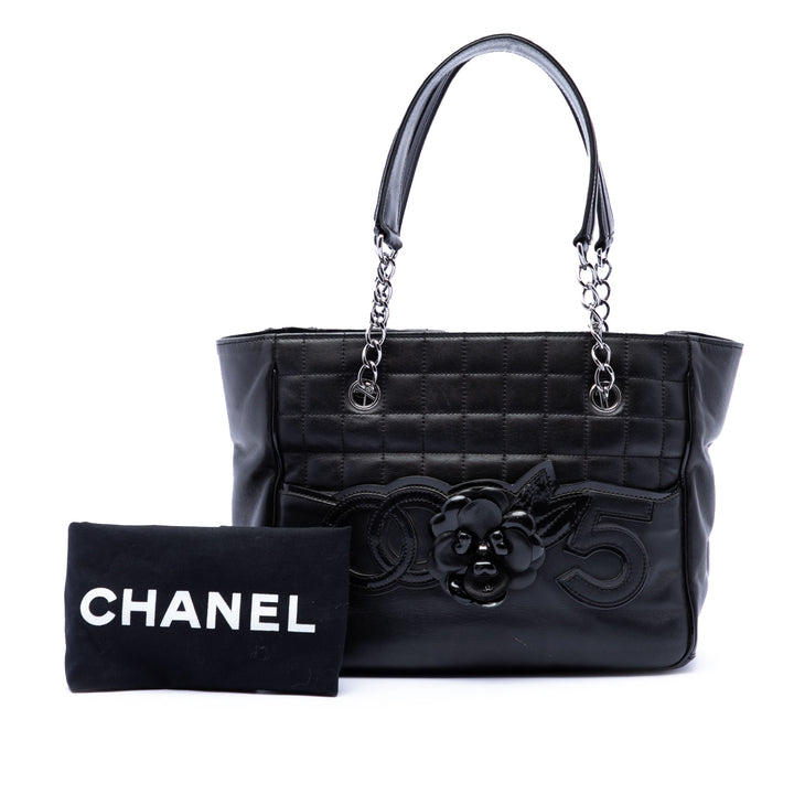 Chanel CC Choco Bar Cuir d’agneau Camellia No 5 Cabas