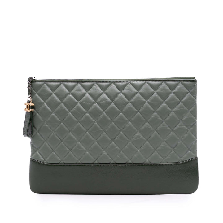 Chanel Large Aged Cuir de veau Gabrielle O Étui Pochette Gris