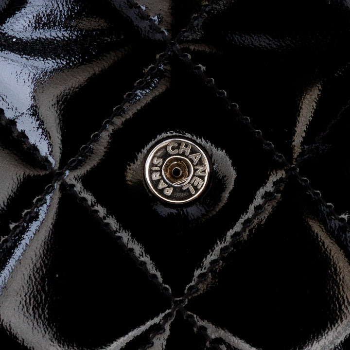 Chanel CC Matelassé Cuir verni Wallet on Chain