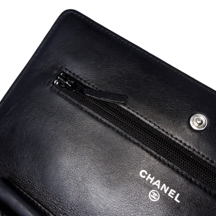 Chanel CC Matelassé Cuir verni Wallet on Chain