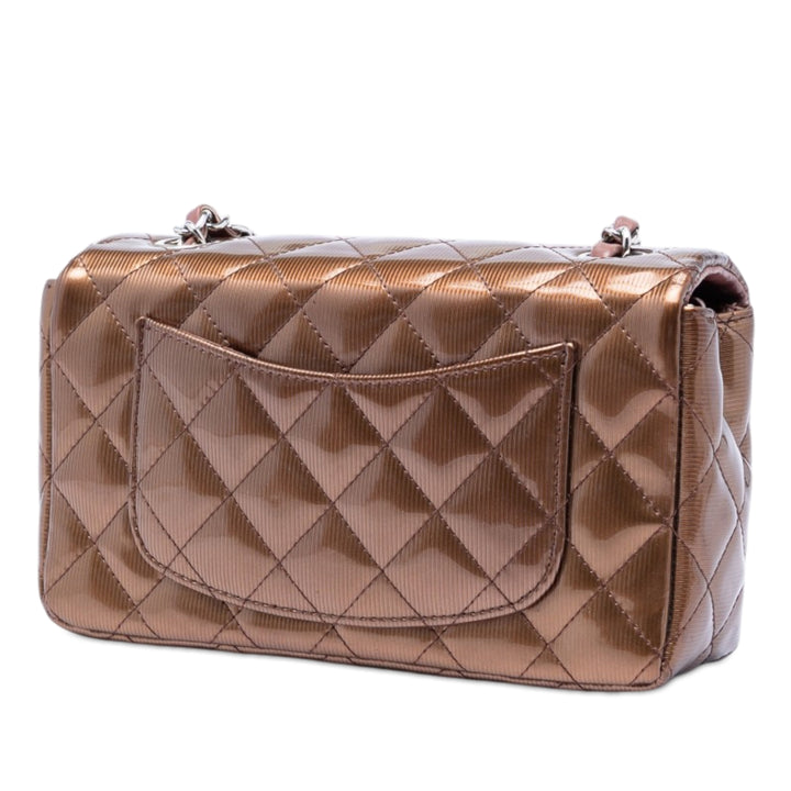Chanel Mini Rectangular Classic Striated Cuir verni Simple rabat