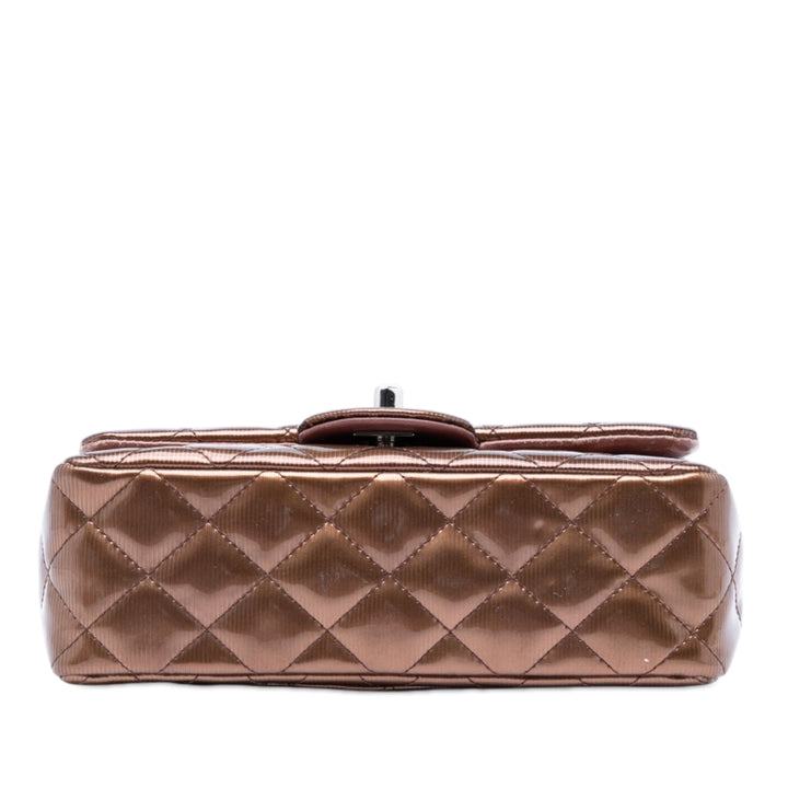 Chanel Mini Rectangular Classic Striated Cuir verni Simple rabat