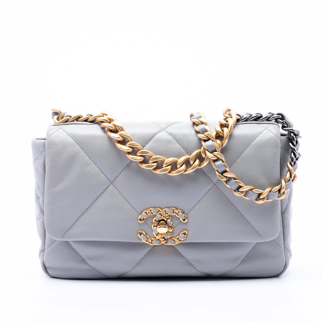 Chanel Medium Cuir d’agneau 19 à rabat
